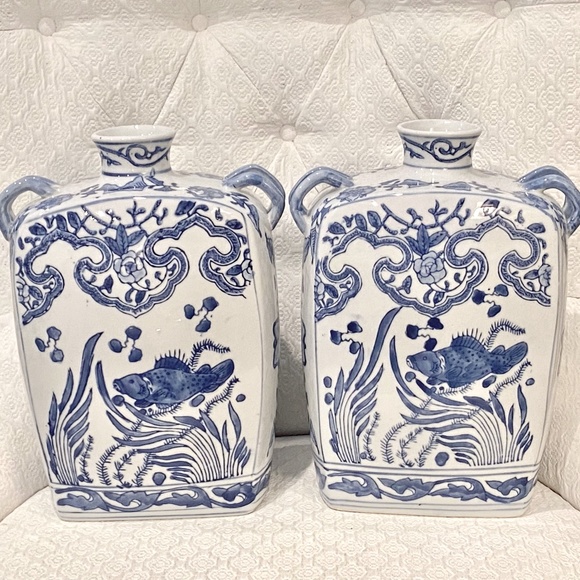 Vintage Chinoiserie Double handled Vases *620*